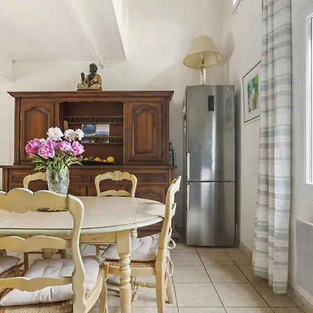 Sur La Presqu'ile De Giens Holiday home Hyeres